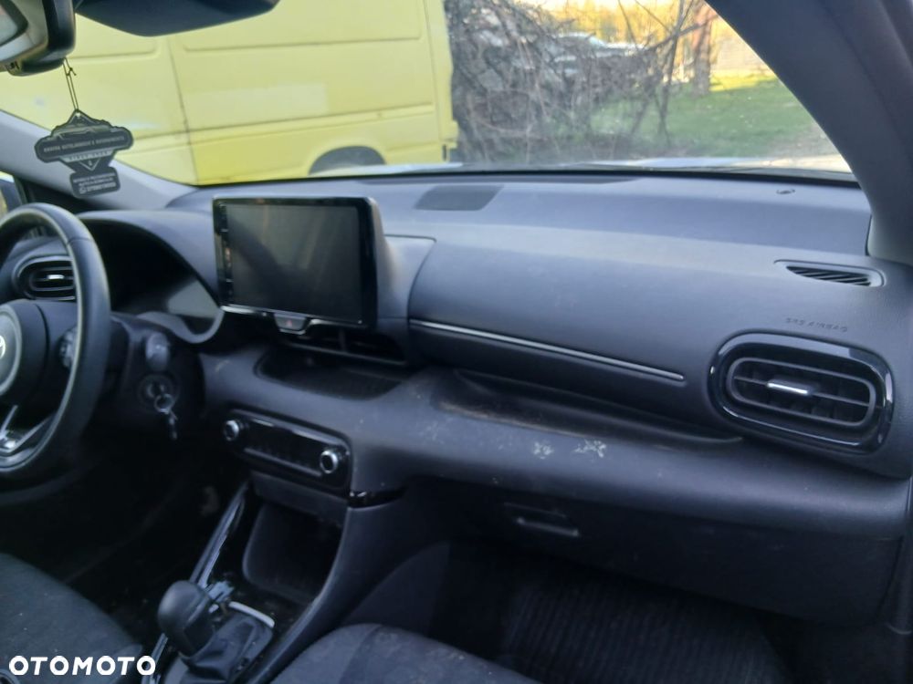 Toyota Yaris Hybrid 100 Active - 7