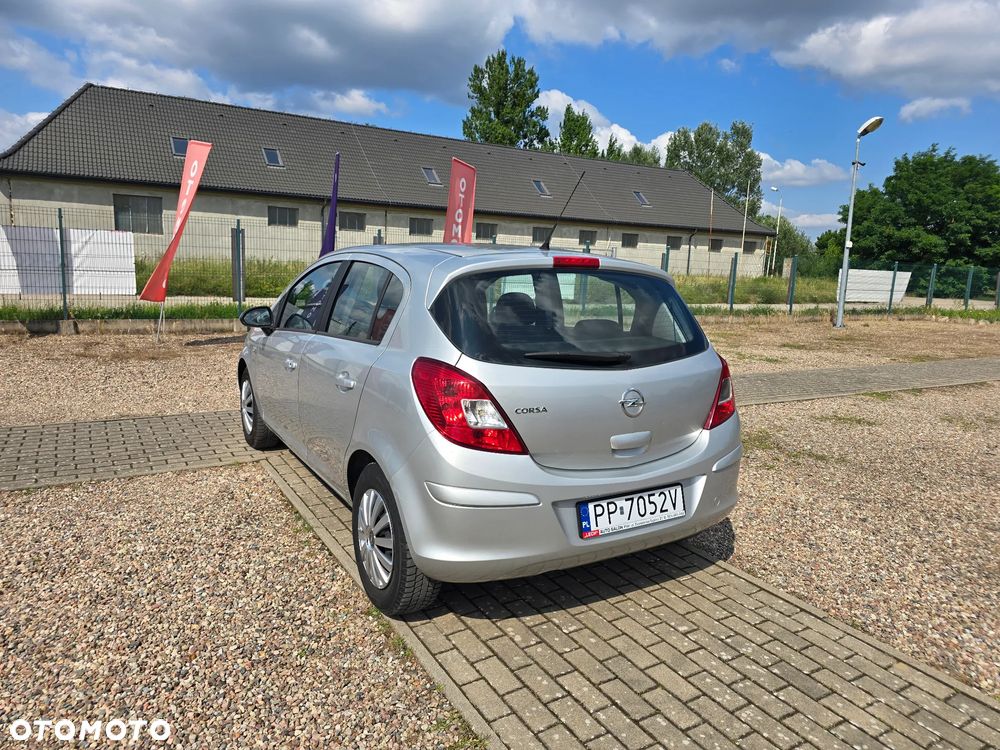 Opel Corsa 1.4 16V Edition - 8