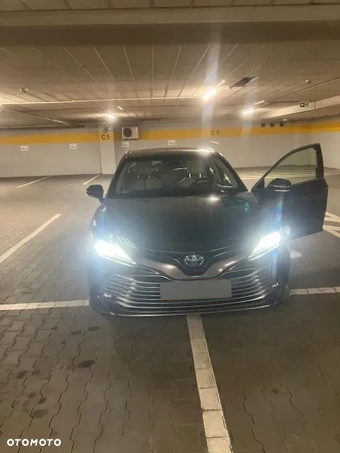 Toyota Camry 2.5 Hybrid Executive CVT - 8