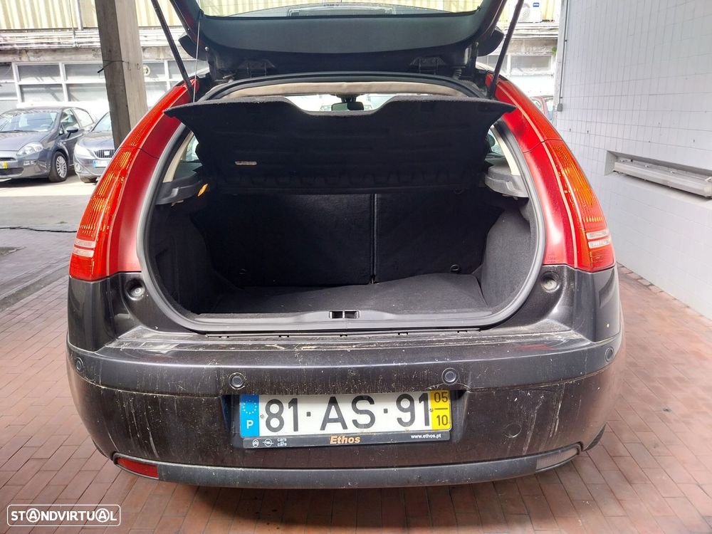 Citroën C4 1.4 16V SX - 14