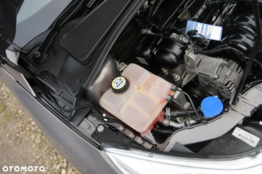 Ford Focus 1.6 Ti-VCT Titanium - 37