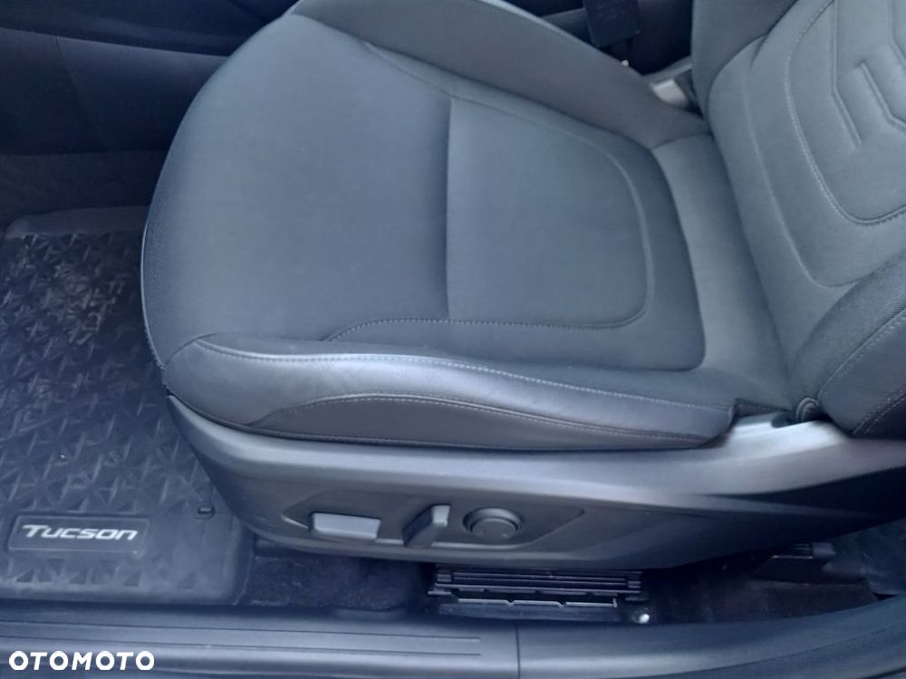 Hyundai Tucson 1.6 T-GDi Executive 2WD - 13