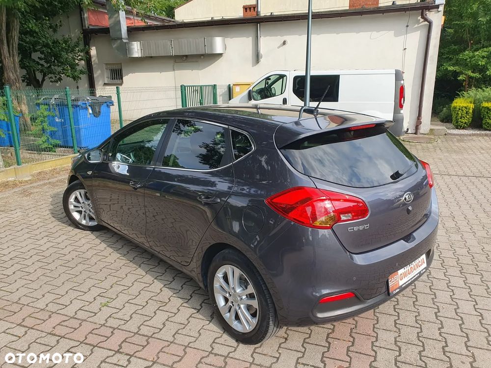 Kia Ceed 1.6 GDI XL - 8