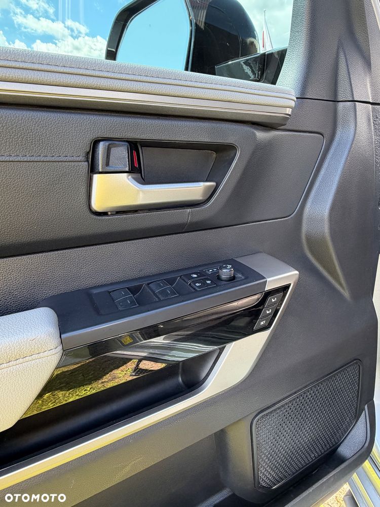 Toyota Tundra - 15