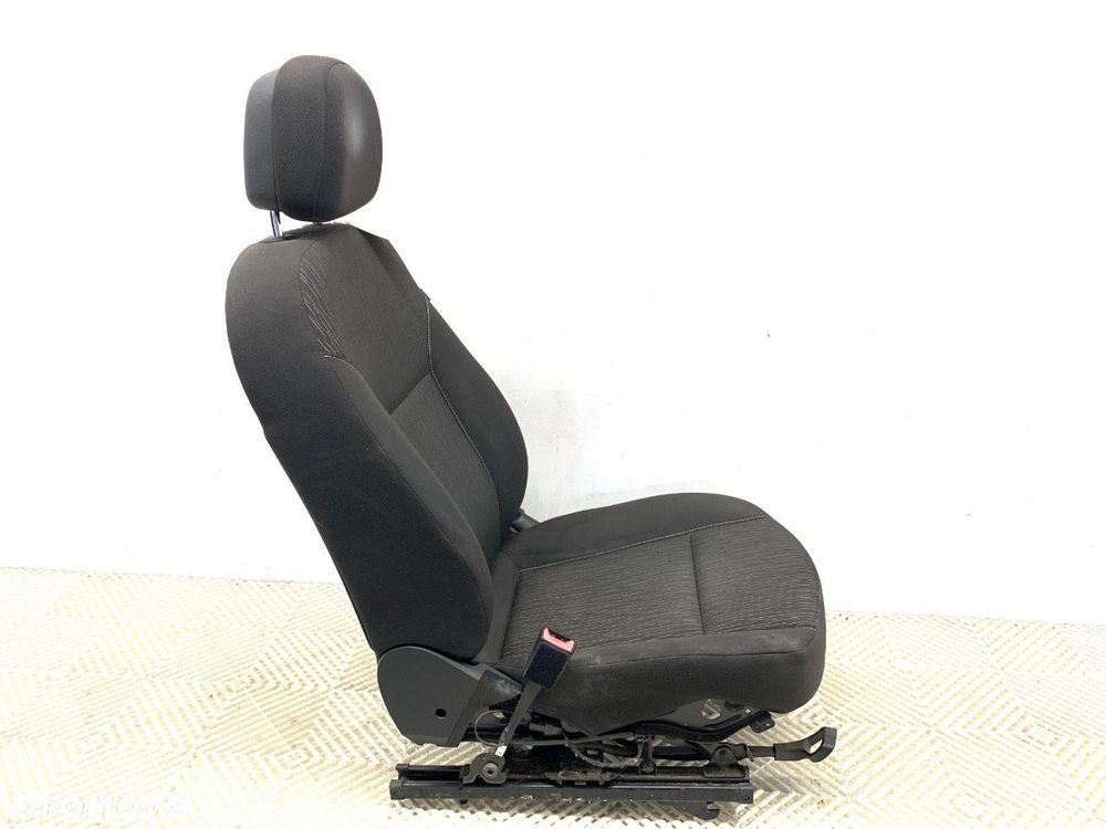 FOTEL LEWY PRZÓD  OPEL ASTRA J (P10) 2009 - 2015 1.4 Turbo (68) 103 kW [140 KM] benzyna 2009 - 2015 - 6