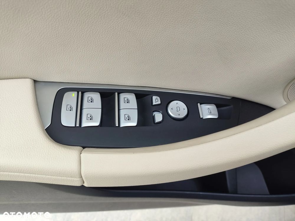 BMW X3 xDrive30i Luxury Line - 30