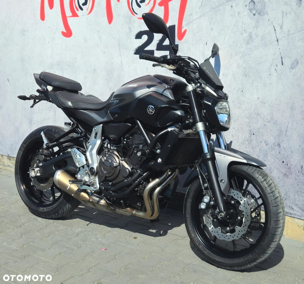 Yamaha MT - 2