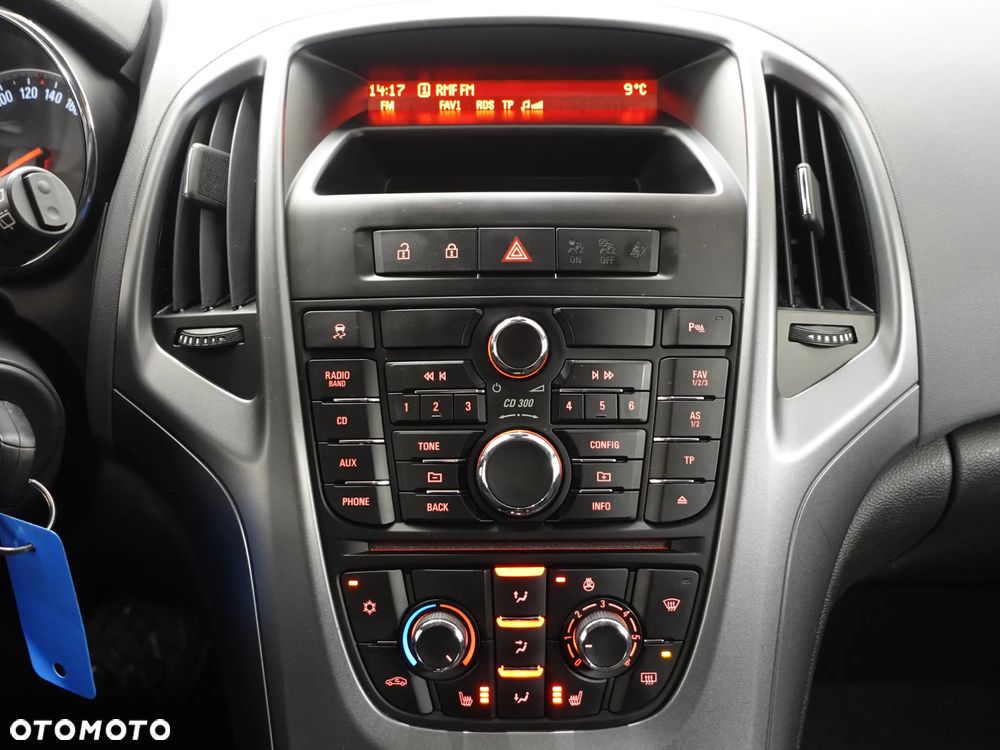 Opel Astra - 32