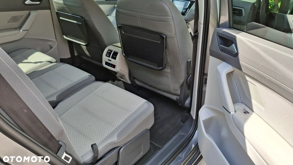 Volkswagen Touran 1.6 TDI SCR (BlueMotion Technology) DSG Trendline - 14