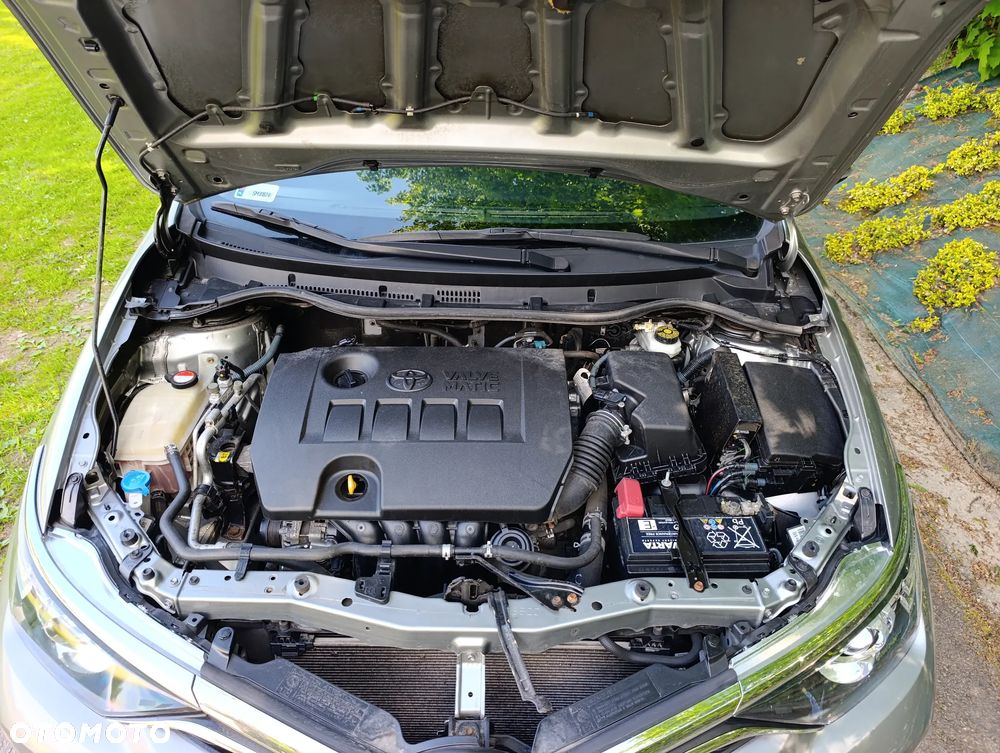 Toyota Auris 1.6 Comfort - 24