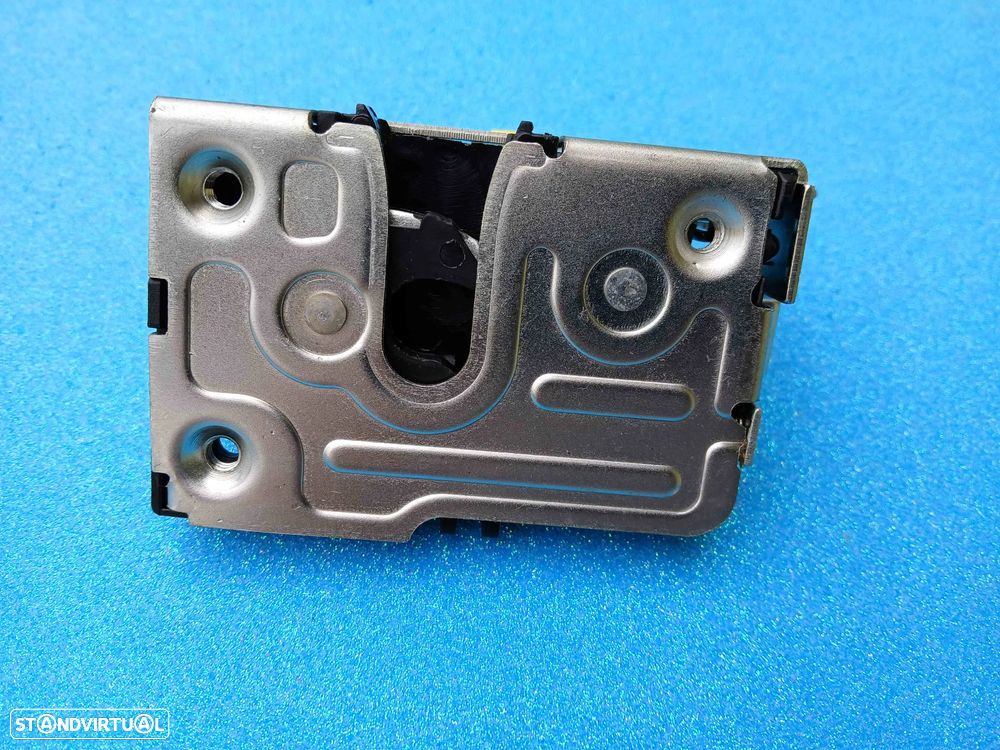 Fechadura porta Iveco Daily de 1999 em diante  NOVA - 1