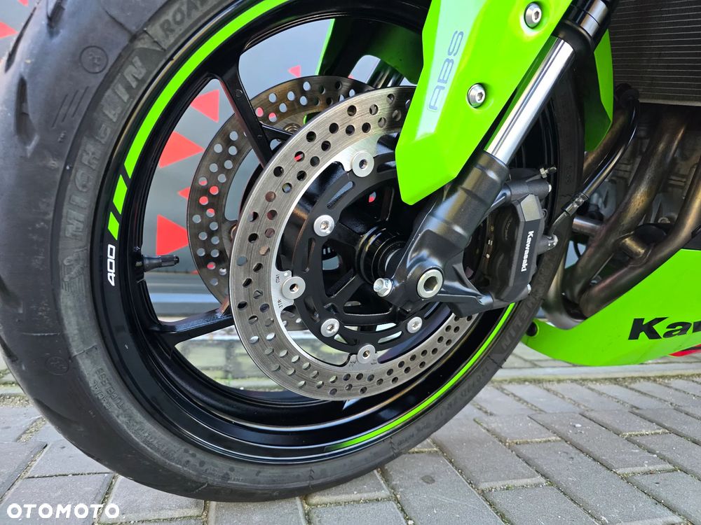 Kawasaki Ninja 400 - 15