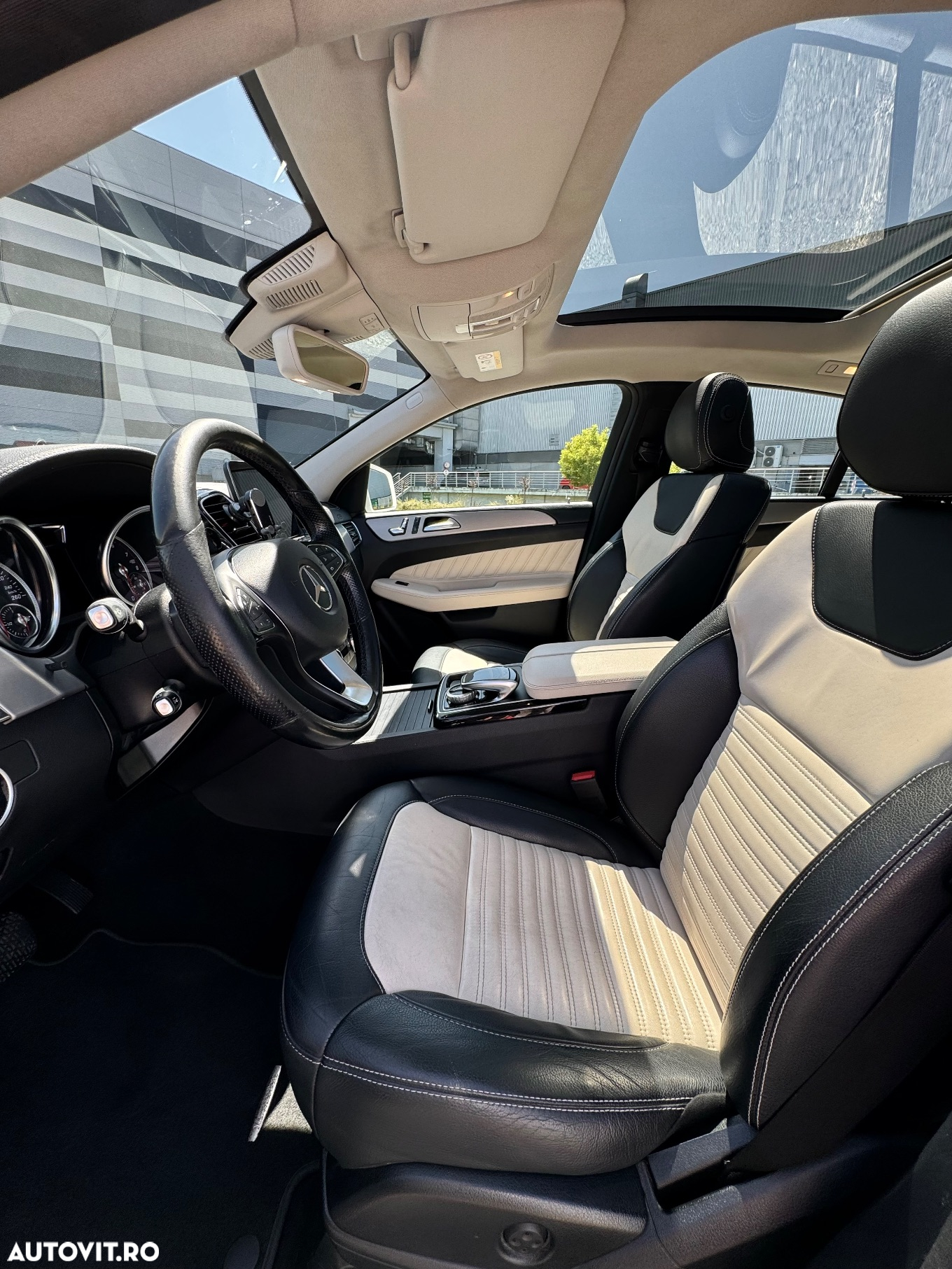 Mercedes-Benz GLE 400 4MATIC - 16