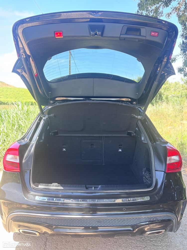 Mercedes-Benz GLA 220 d 4Matic 7G-DCT AMG Line - 11