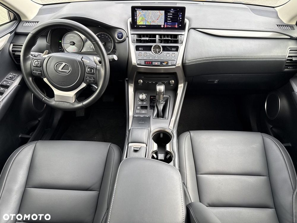 Lexus NX 300h F Impression AWD - 12