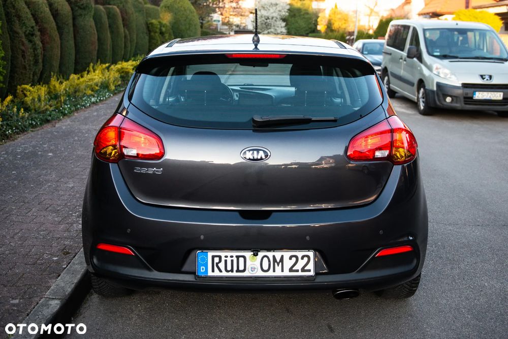 Kia Ceed - 14