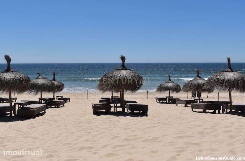 Casa de Hostel Renovada na Costa da Caparica, Almada - Grande imagem: 3/25