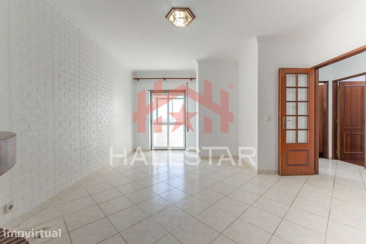 Apartamento T2 / Parqueamento e Arrecadação / Gândara dos Olivais - Grande imagem: 4/22