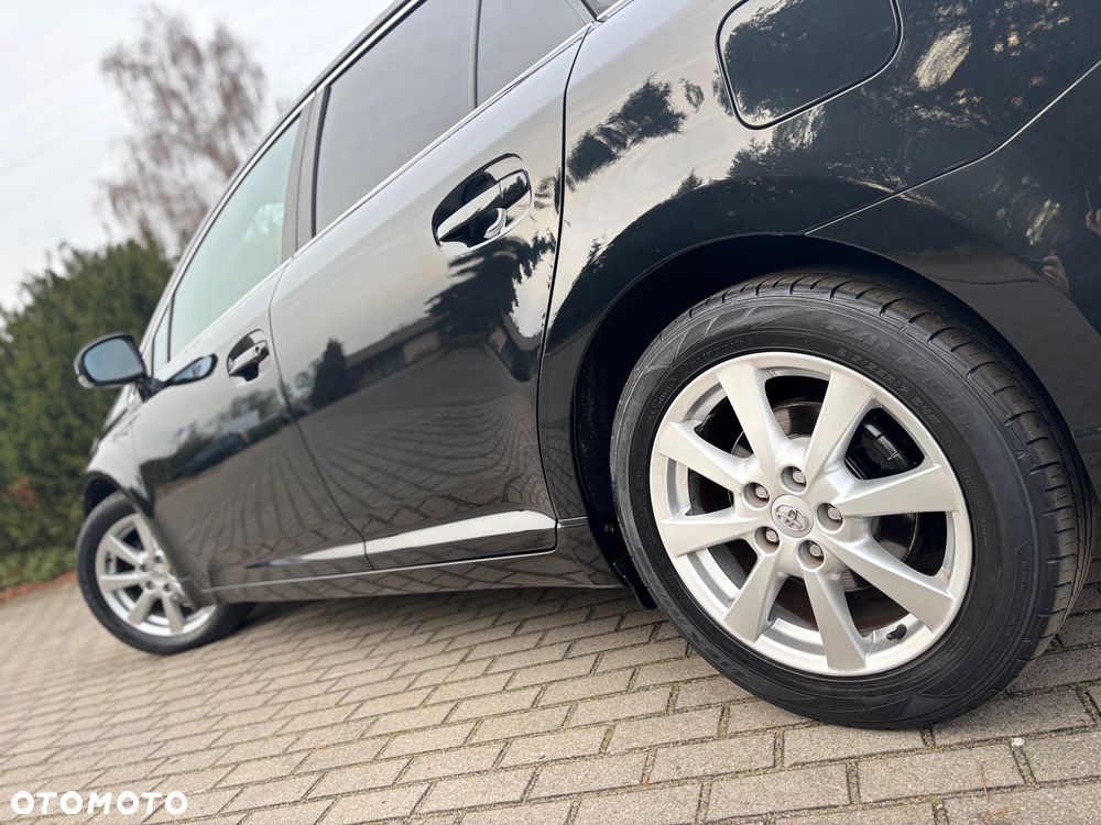 Toyota Avensis Touring Sports 1.8 Multidrive S Executive - 27