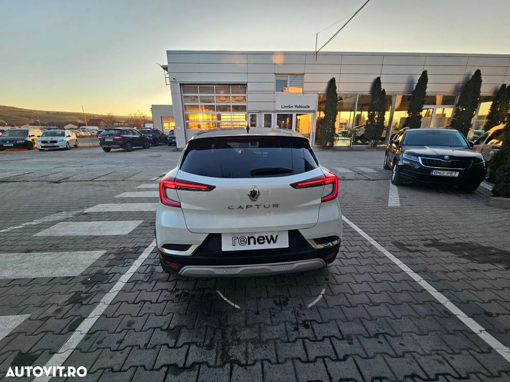 Renault Captur MHEV 140 Techno - 15