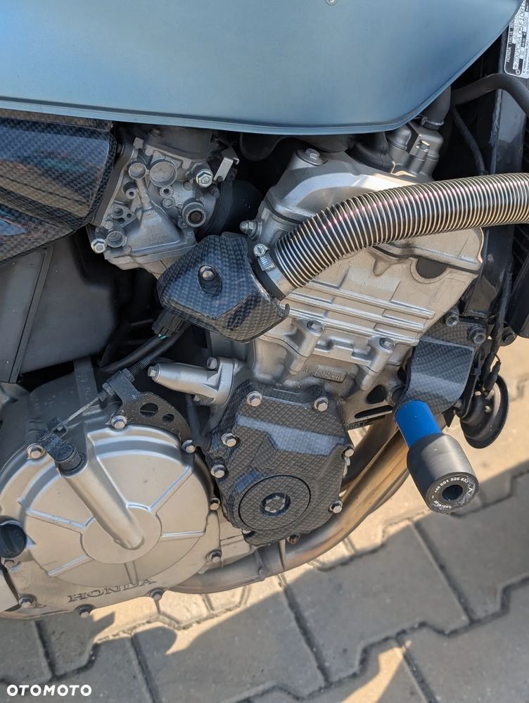 Honda Hornet - 9