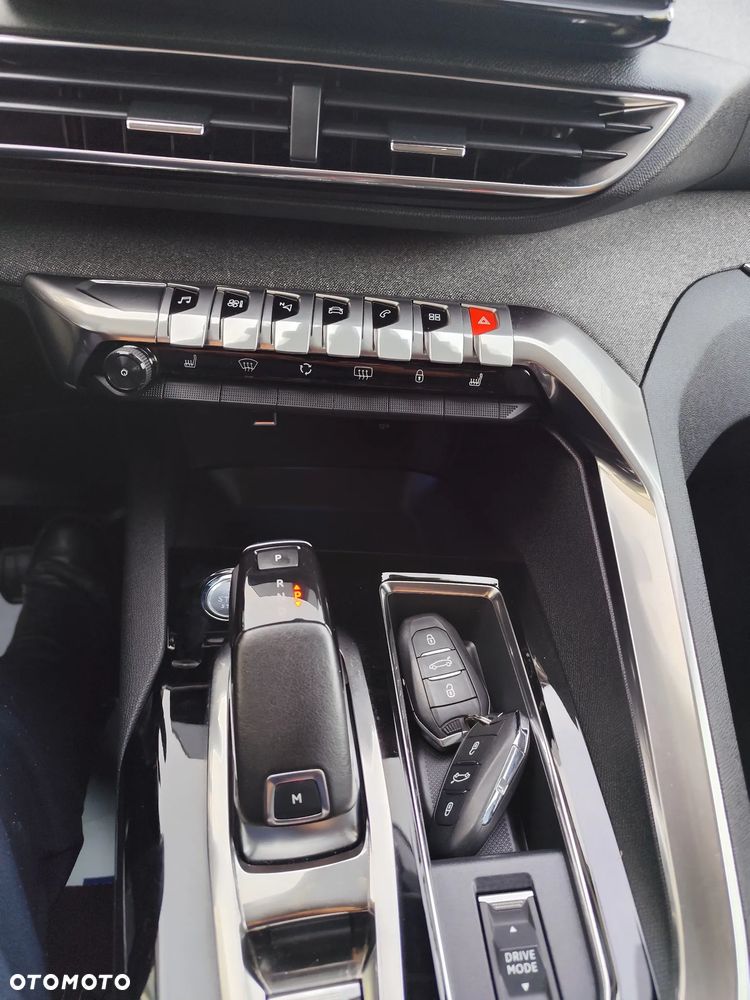 Peugeot 3008 - 17