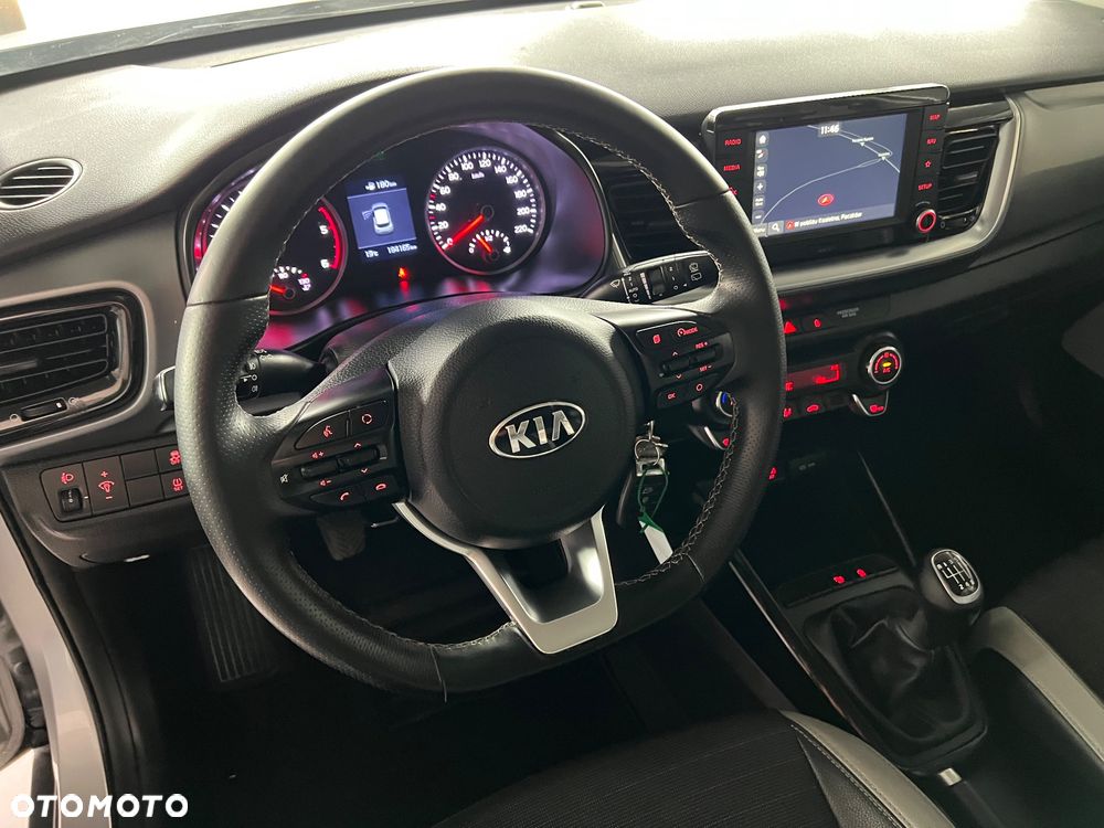 Kia Stonic - 15