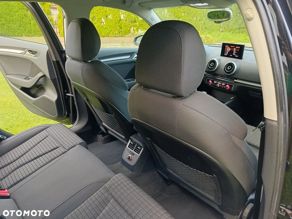 Audi A3 Sportback 2.0 TDI Ambition - 24