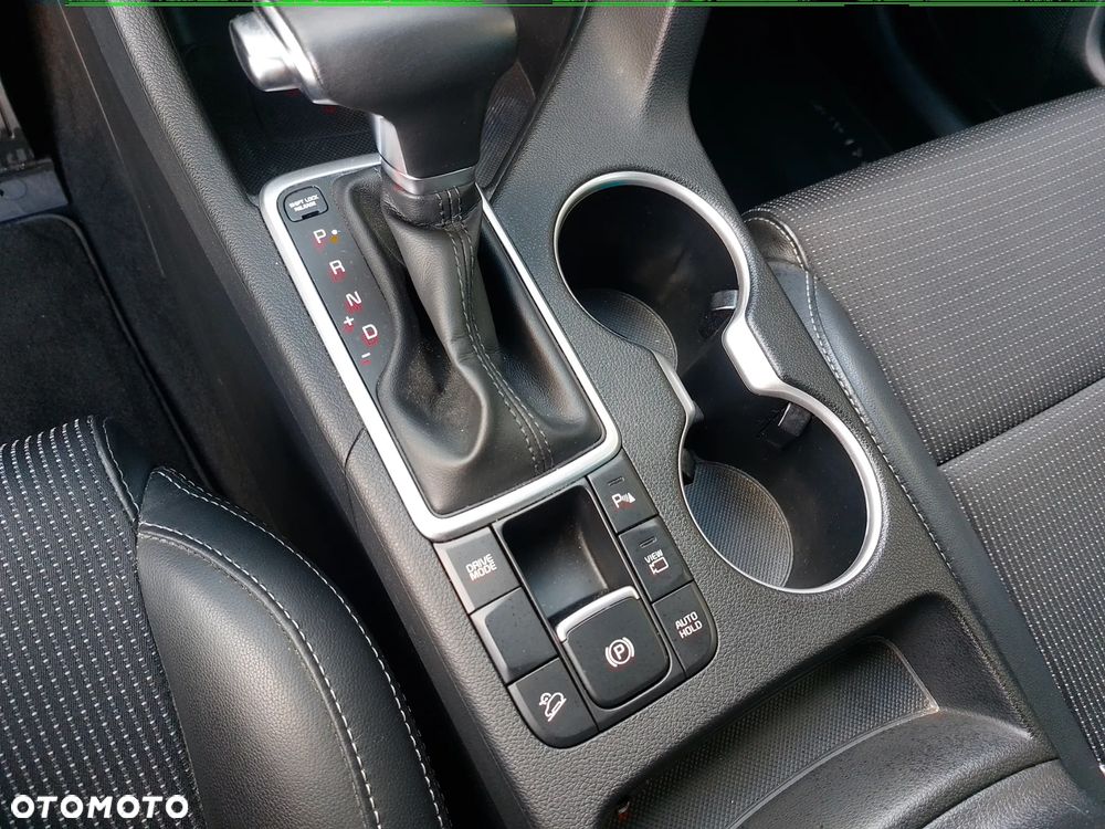 Kia Sportage 1.6 T-GDI 2WD DCT SPIRIT - 17