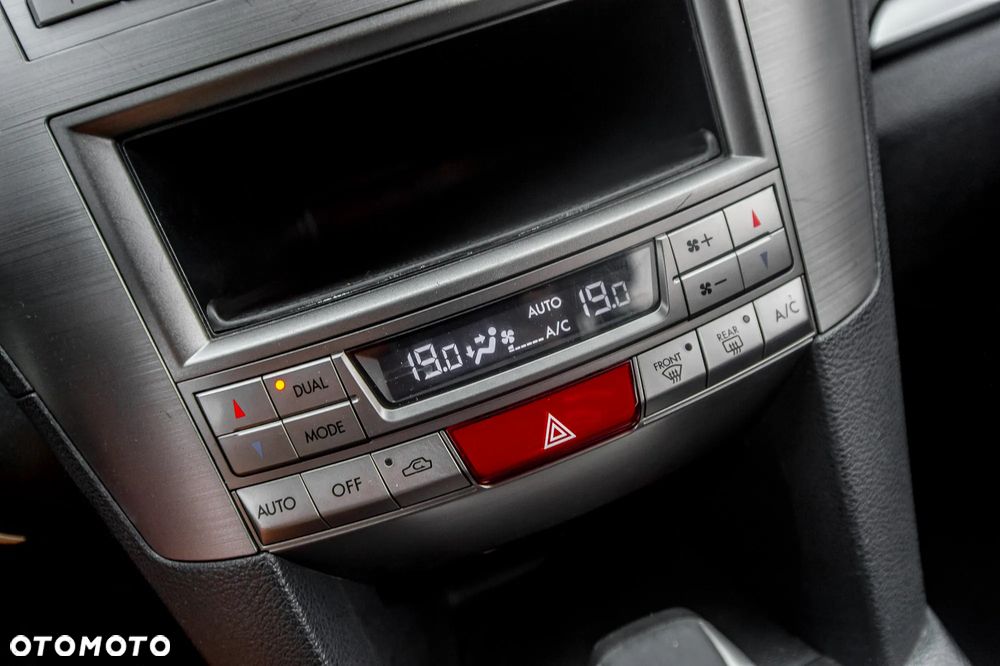 Subaru Legacy 2.0R Automatik Comfort - 29