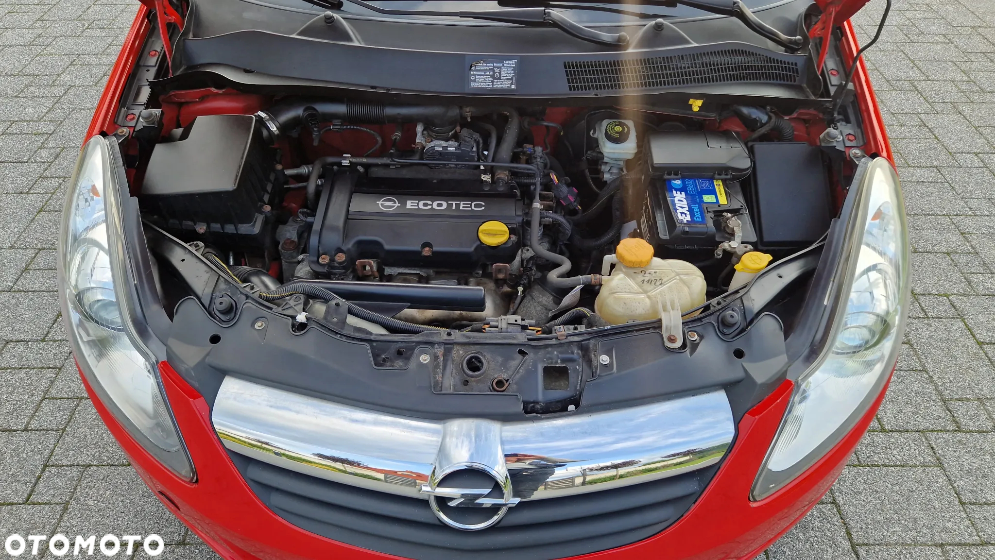 Opel Corsa 1.2 16V Cosmo - 32