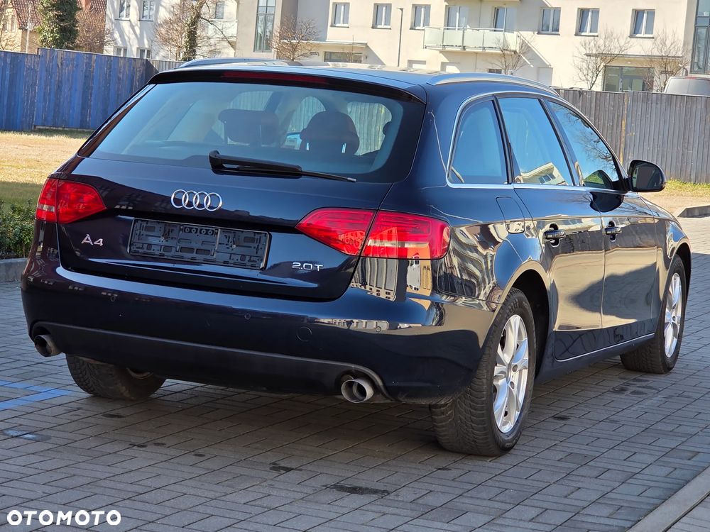 Audi A4 Avant 2.0 TFSI Ambiente - 11