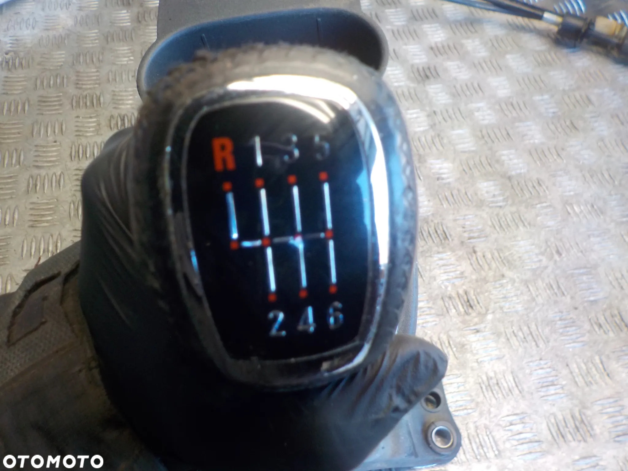 OPEL CORSA D VXR 3D LEWAREK ZMIANY BIEGÓW 6B - 2
