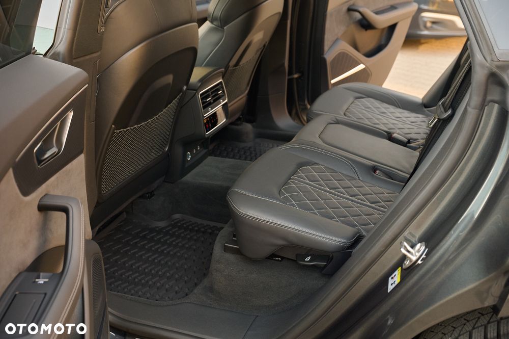 Audi SQ8 - 24