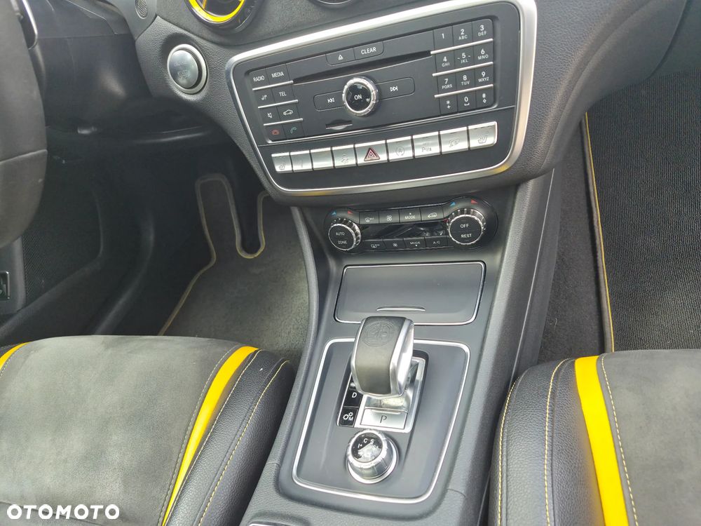 Mercedes-Benz CLA AMG 45 4Matic AMG Speedshift 7G-DCT Yellow Night Edition - 18