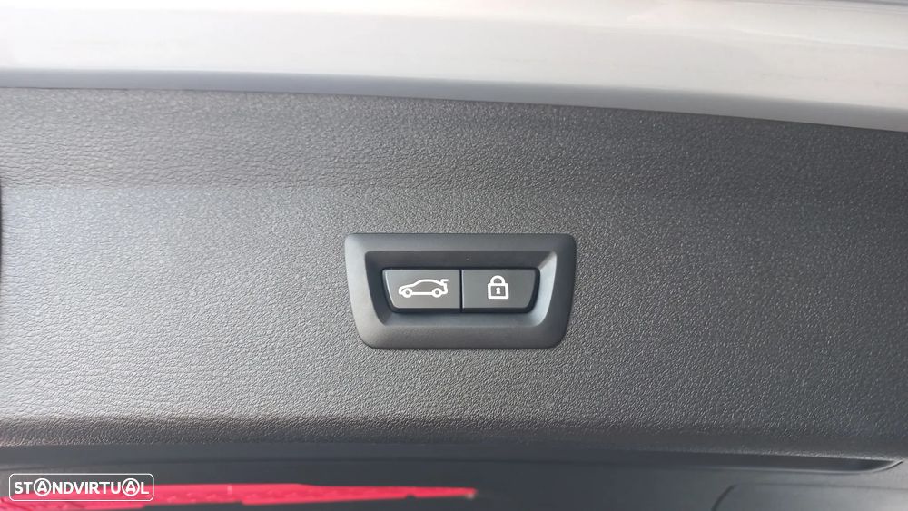 BMW X1 25 e xDrive xLine - 22