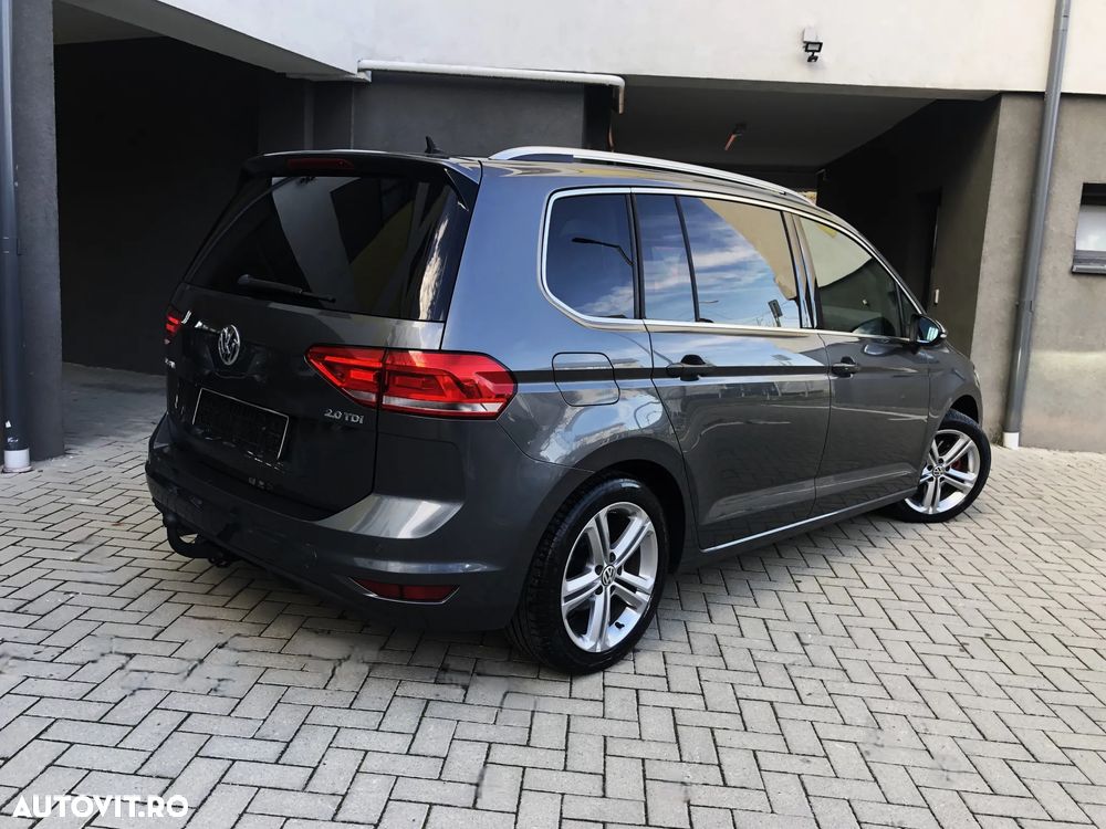 Volkswagen Touran 2.0 TDI DSG Highline - 4