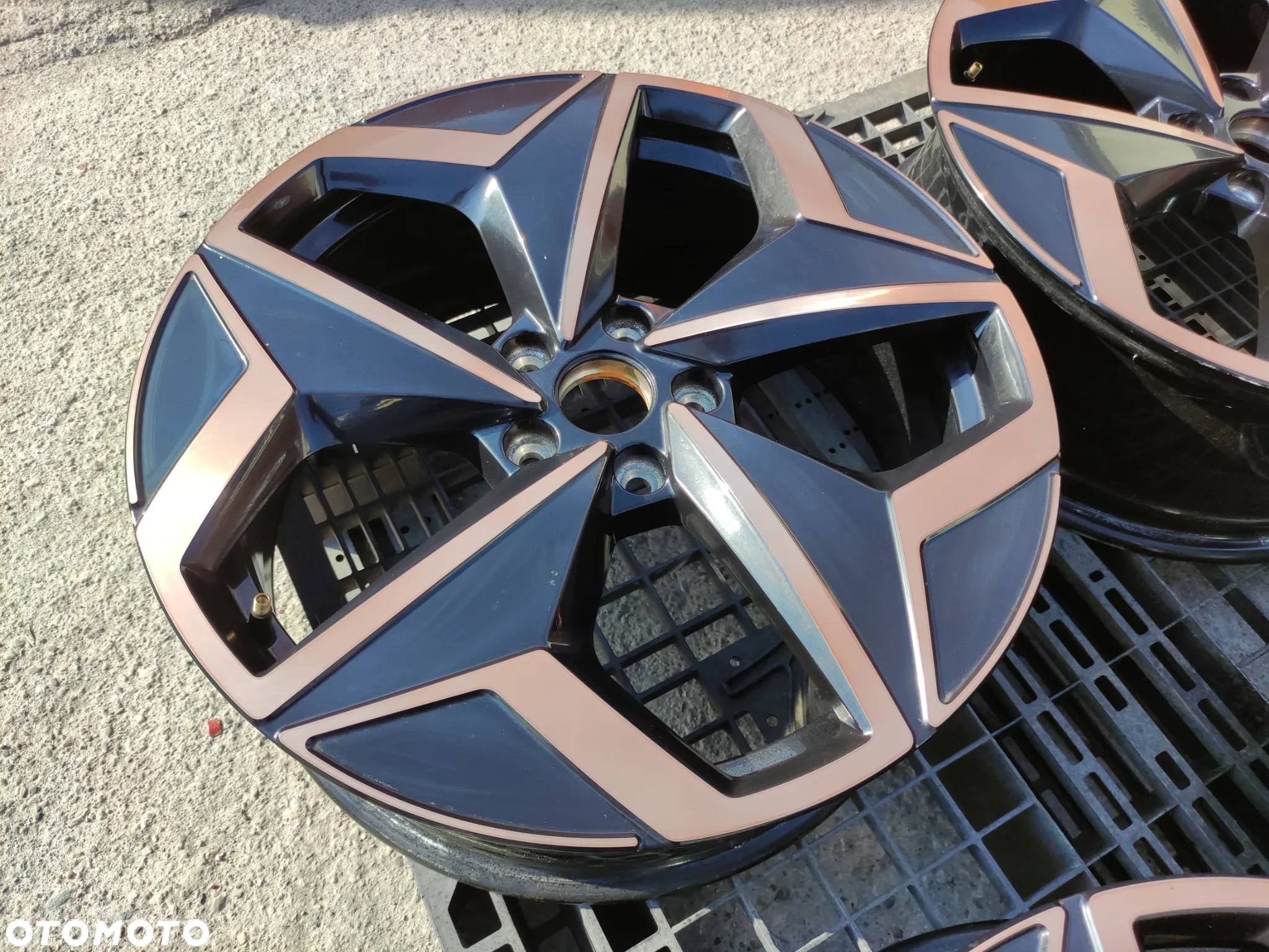 5x112 Alufelgi Felgi Aluminiowe 19 VW 10A ID.3 GOLF V 5 VI 6 VII 7 VIII 8 Skoda Octavia III IV 3 4  SEAT LEON II III IV 2 3 4 Cupra  Audi A3 8P 8V  Legnica ALU-RAD - 15