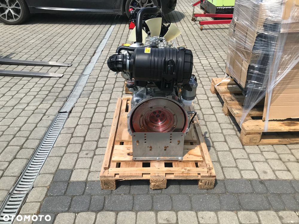 SILNIK Perkins 404D-22T 404D 22T 33.3kW 18900netto - 6