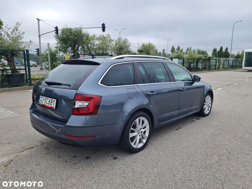 Skoda Octavia 2.0 TDI SCR 4x4 Style DSG - 3