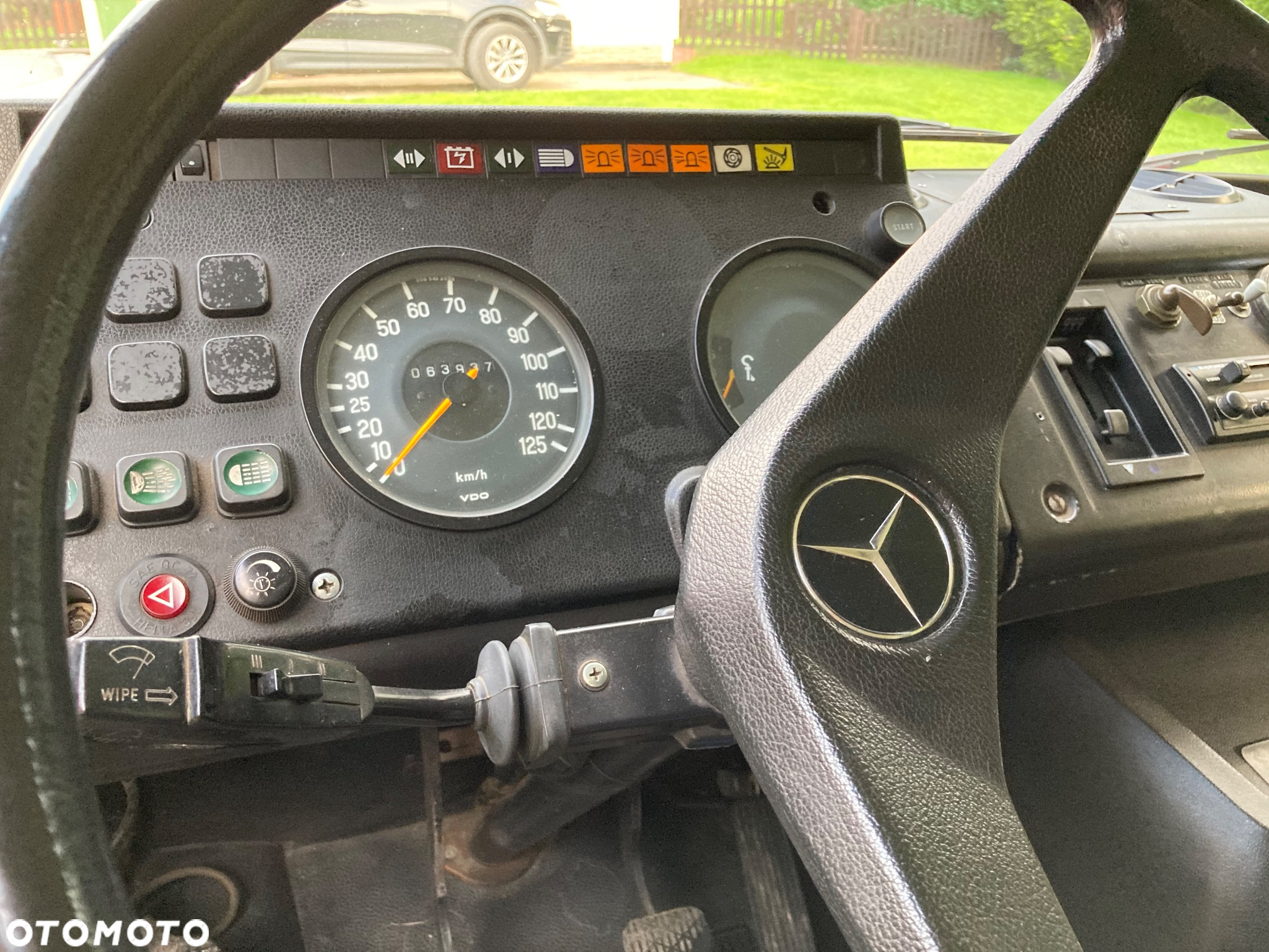 Mercedes-Benz LF 409 - 12