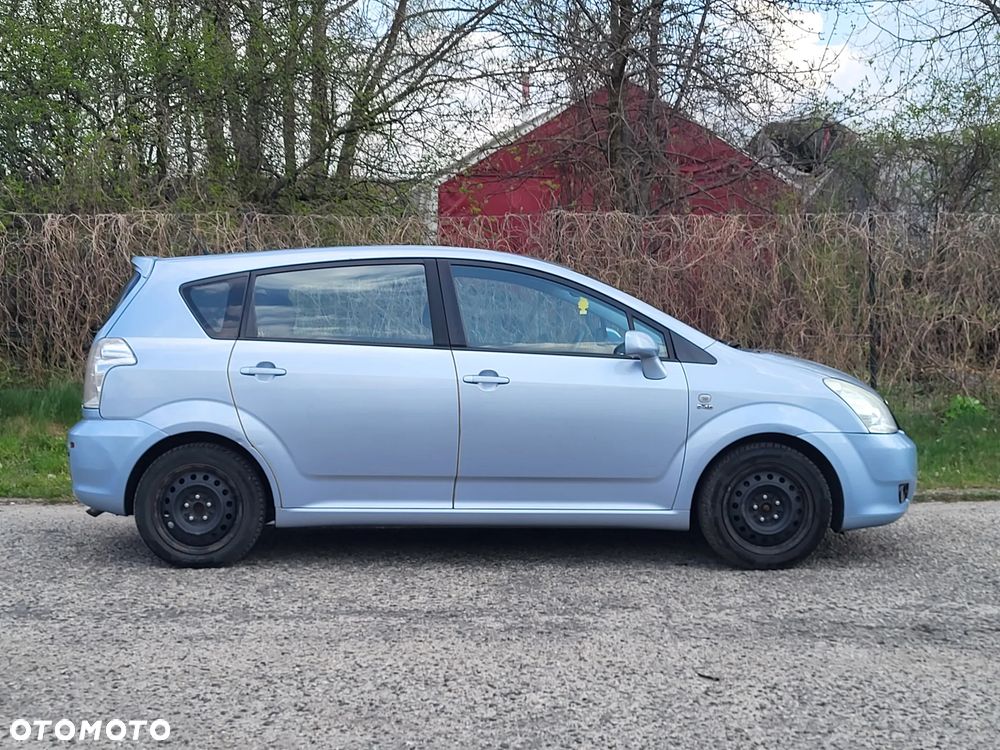 Toyota Corolla Verso 2.0 D-4D - 3