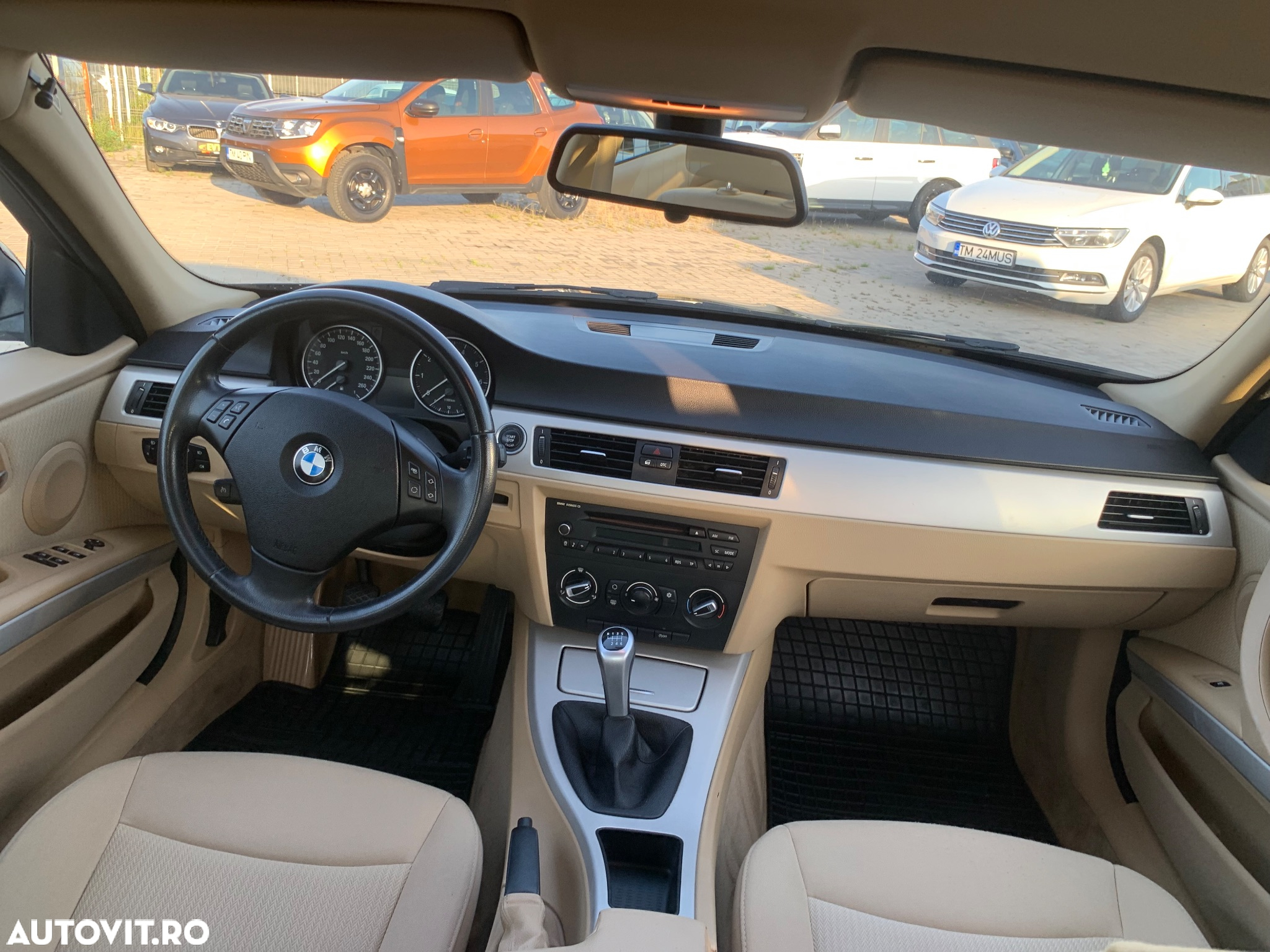BMW Seria 3 318i - 6