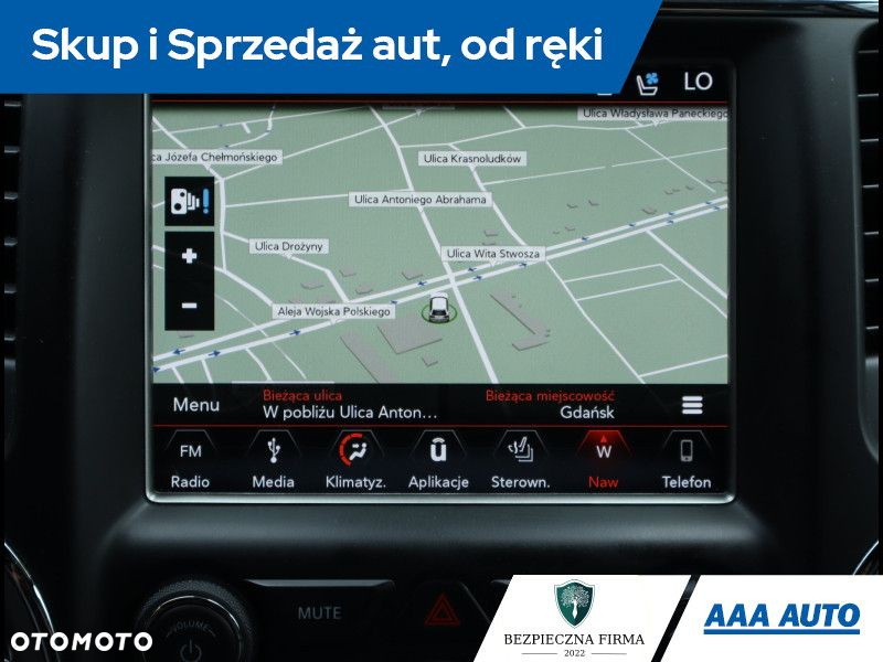 Jeep Grand Cherokee - 14