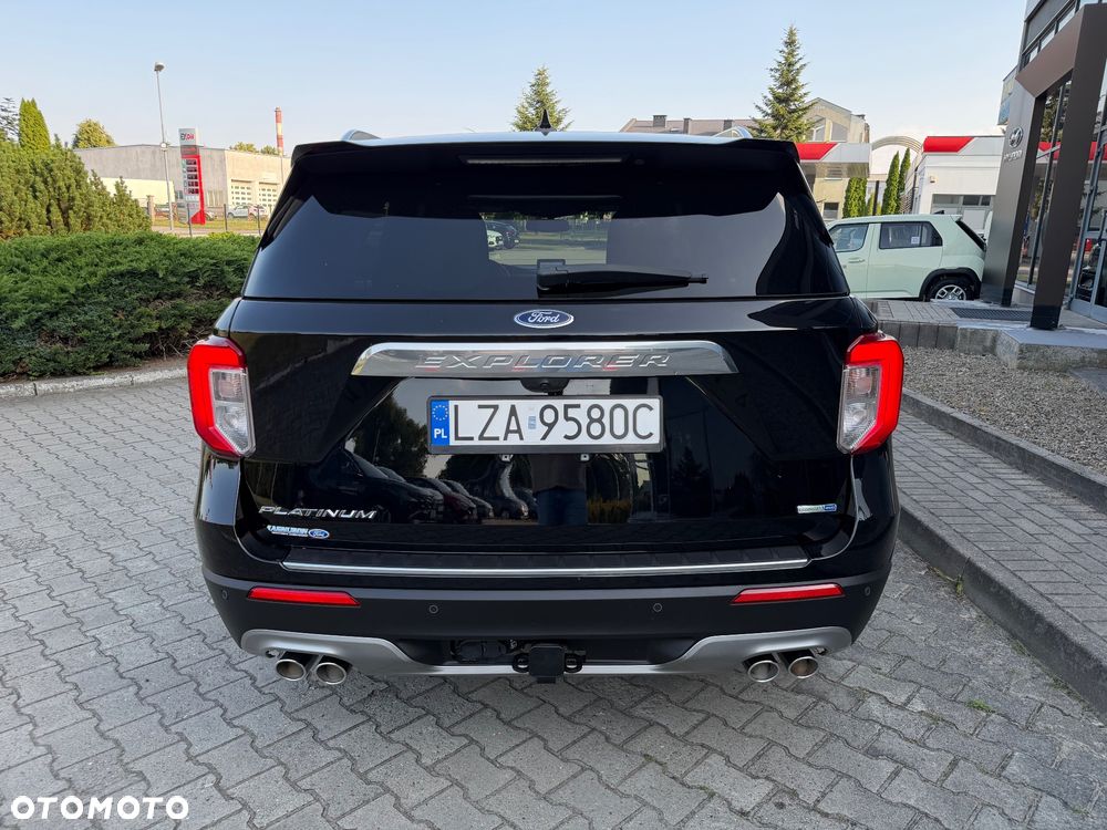 Ford Explorer - 5