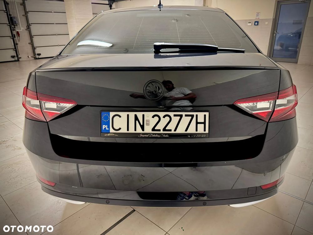 Skoda Superb 2.0 TDI 4x4 Sportline DSG - 11