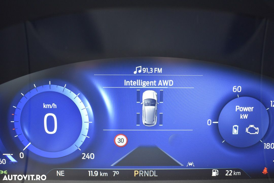 Ford Kuga - 24