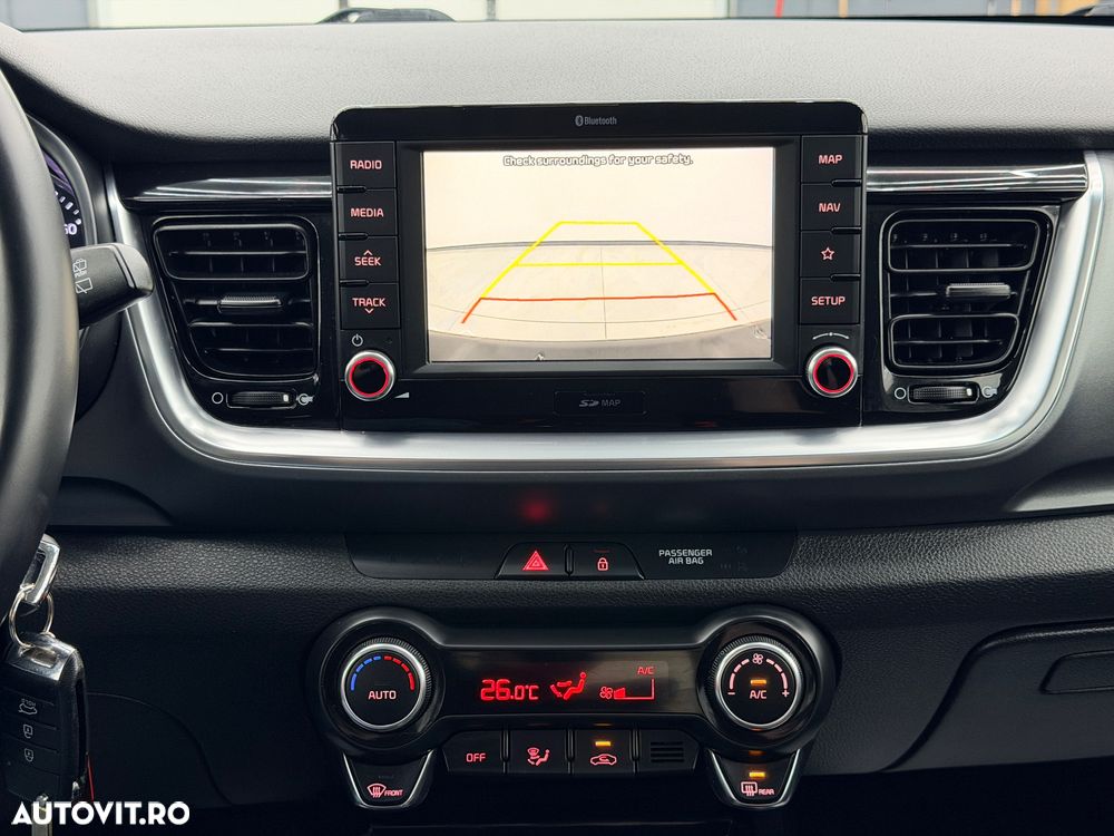Kia Stonic 1.6 DSL Urban - 24