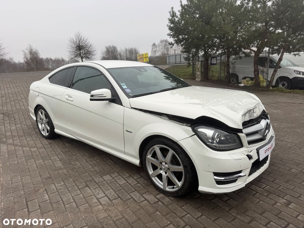 Mercedes-Benz Klasa C 180 BlueEFFICIENCY - 1
