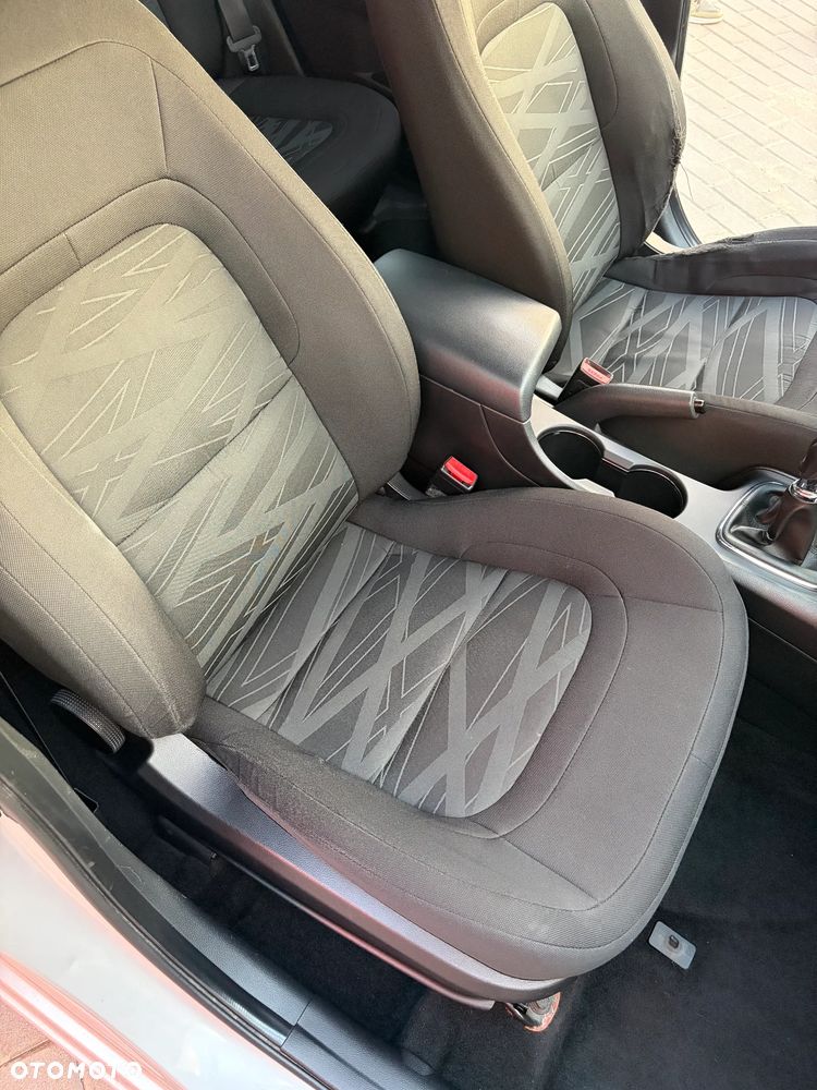 Kia Ceed - 19